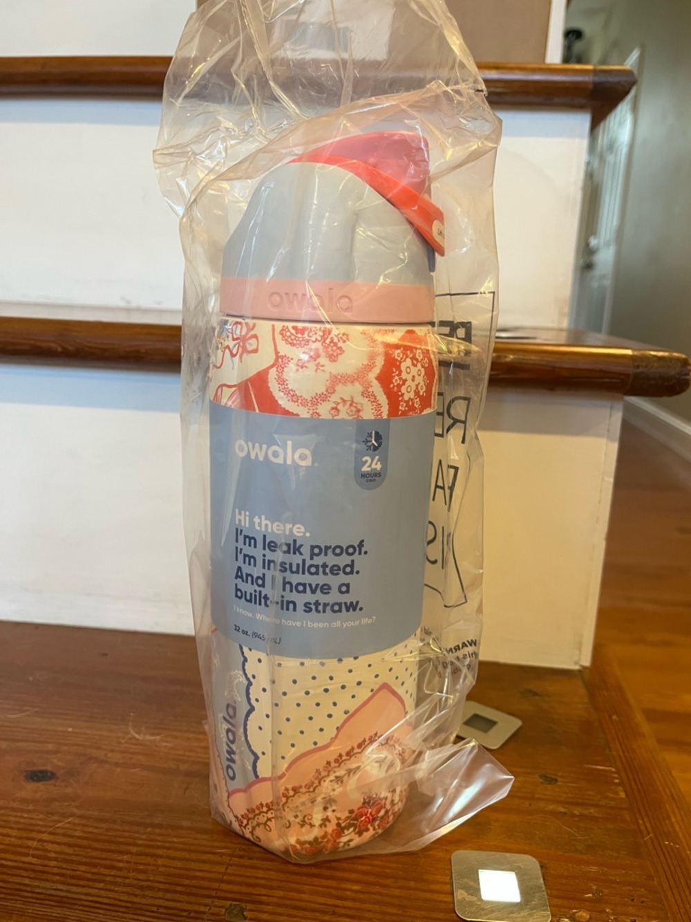 Owala UO Exclusive Hankies Print FreeSip 32 oz Water Bottle, NWT - Picture 4 of 8